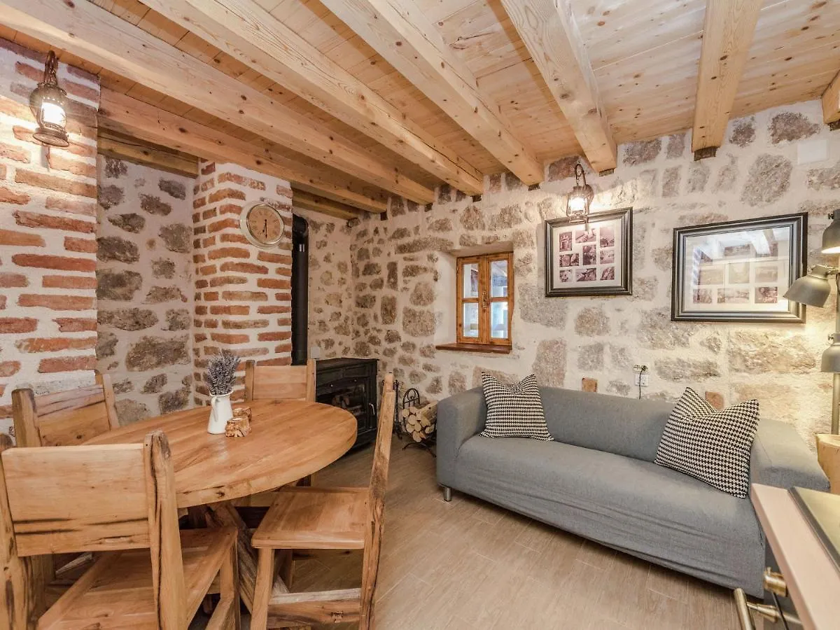 Cozy Holiday Home With Garden In Starigrad Starigrad Paklenica