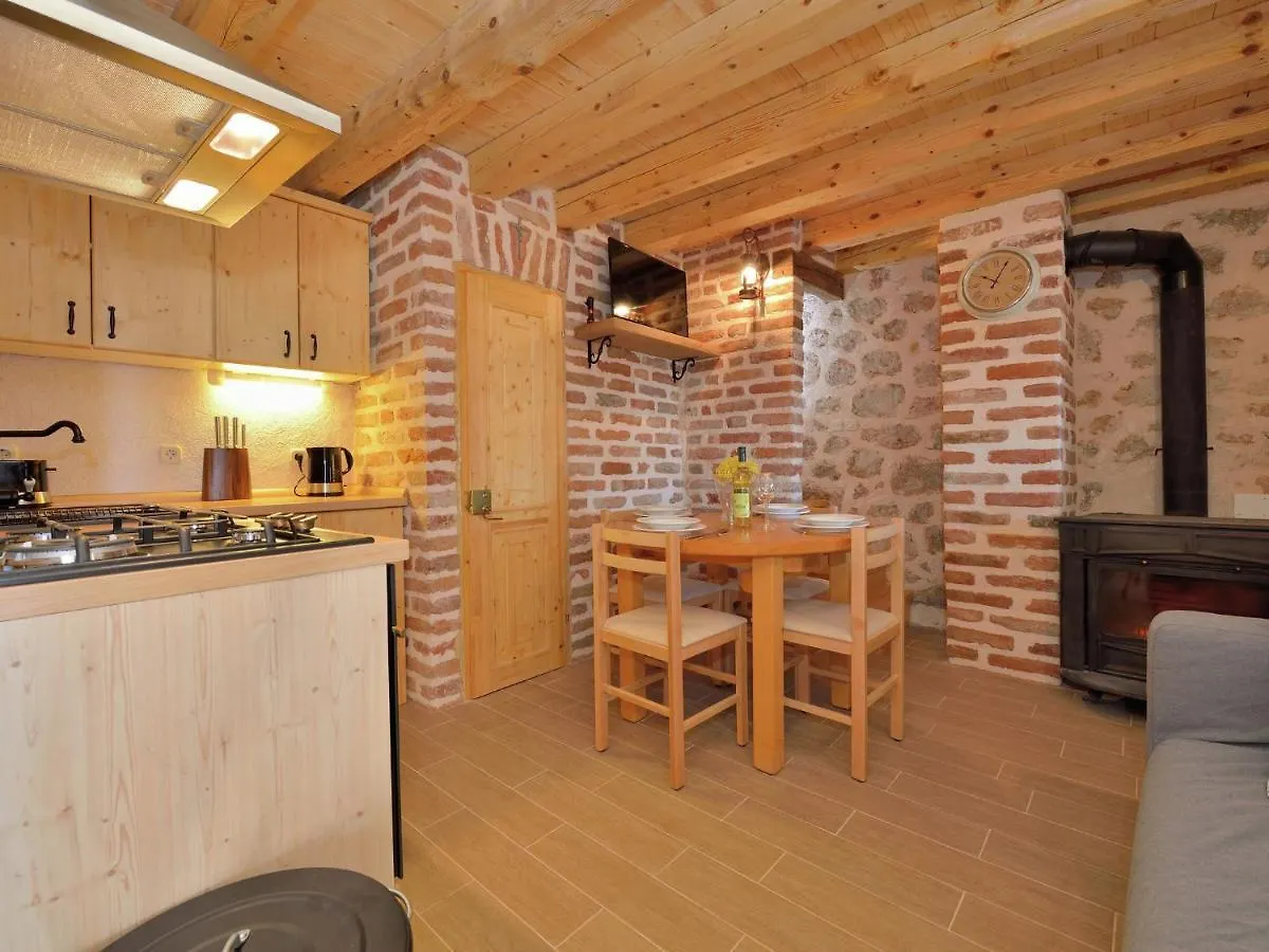 Cozy Holiday Home With Garden In Starigrad Croatia