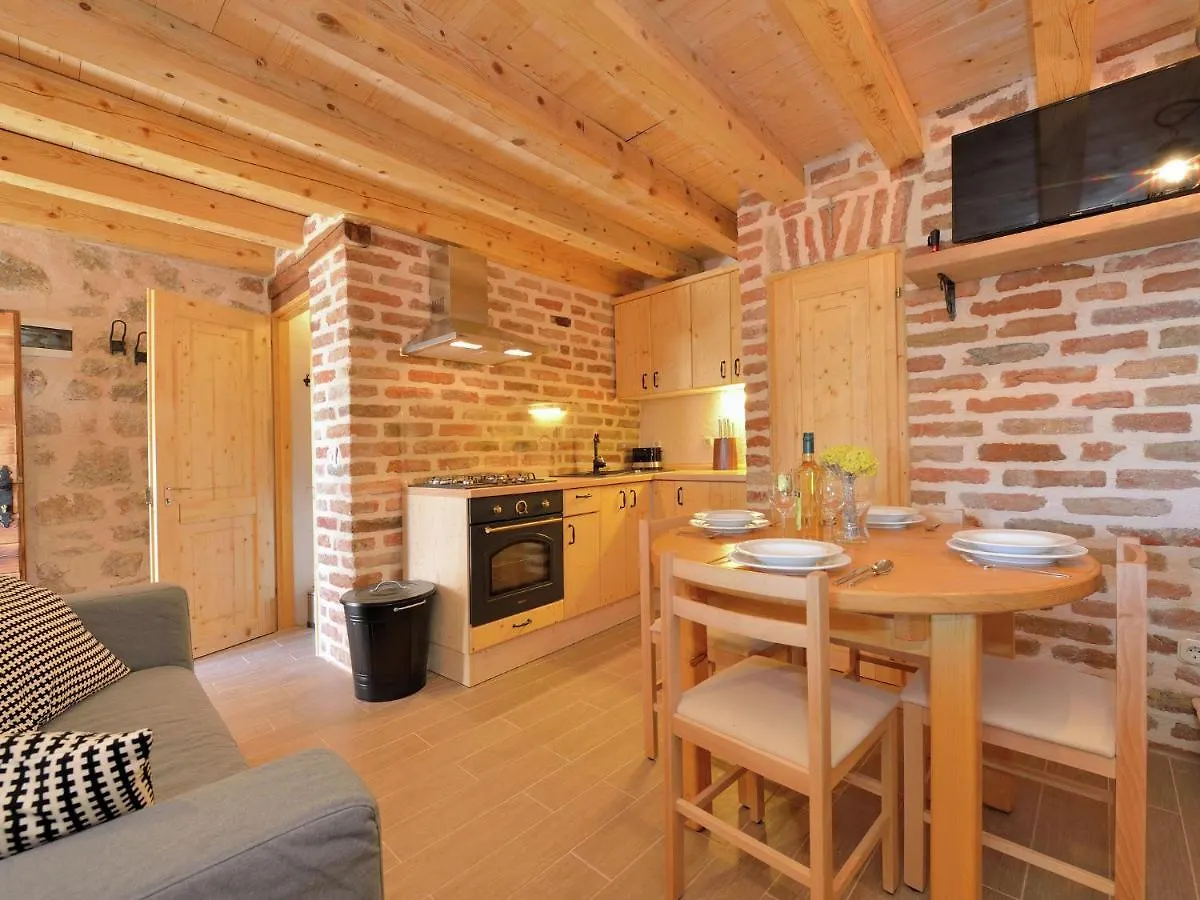 Cozy Holiday Home With Garden In Starigrad 0*, Starigrad Paklenica