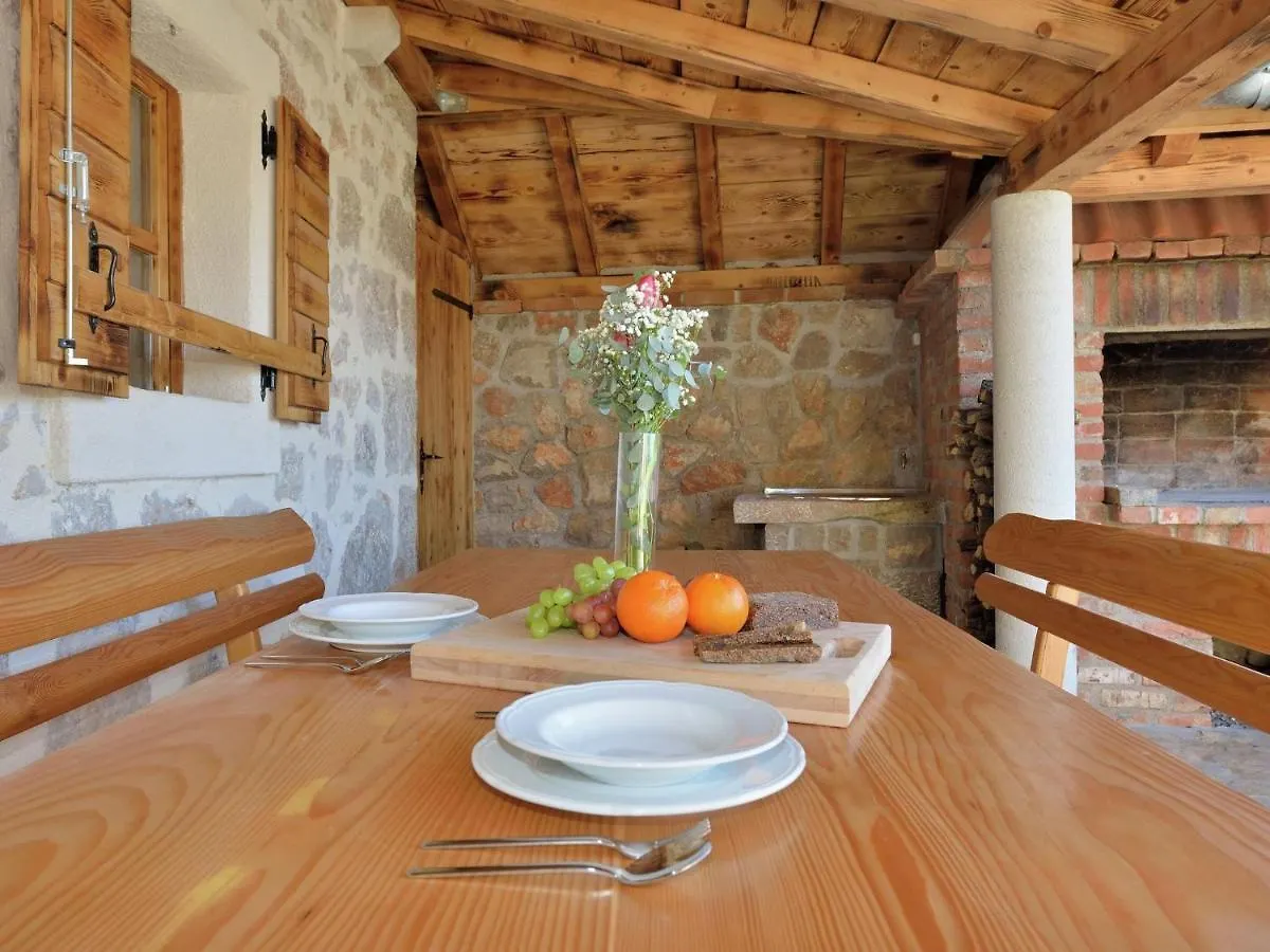 Cozy Holiday Home With Garden In Starigrad Croatia
