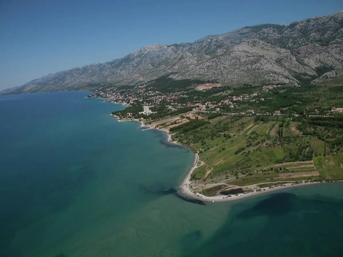 Cozy Holiday Home With Garden In Starigrad Starigrad Paklenica